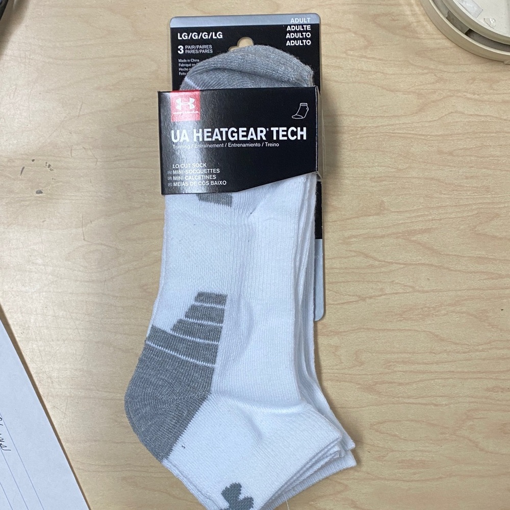 Under Armour UA HeatGear Tech White and Gray Socks